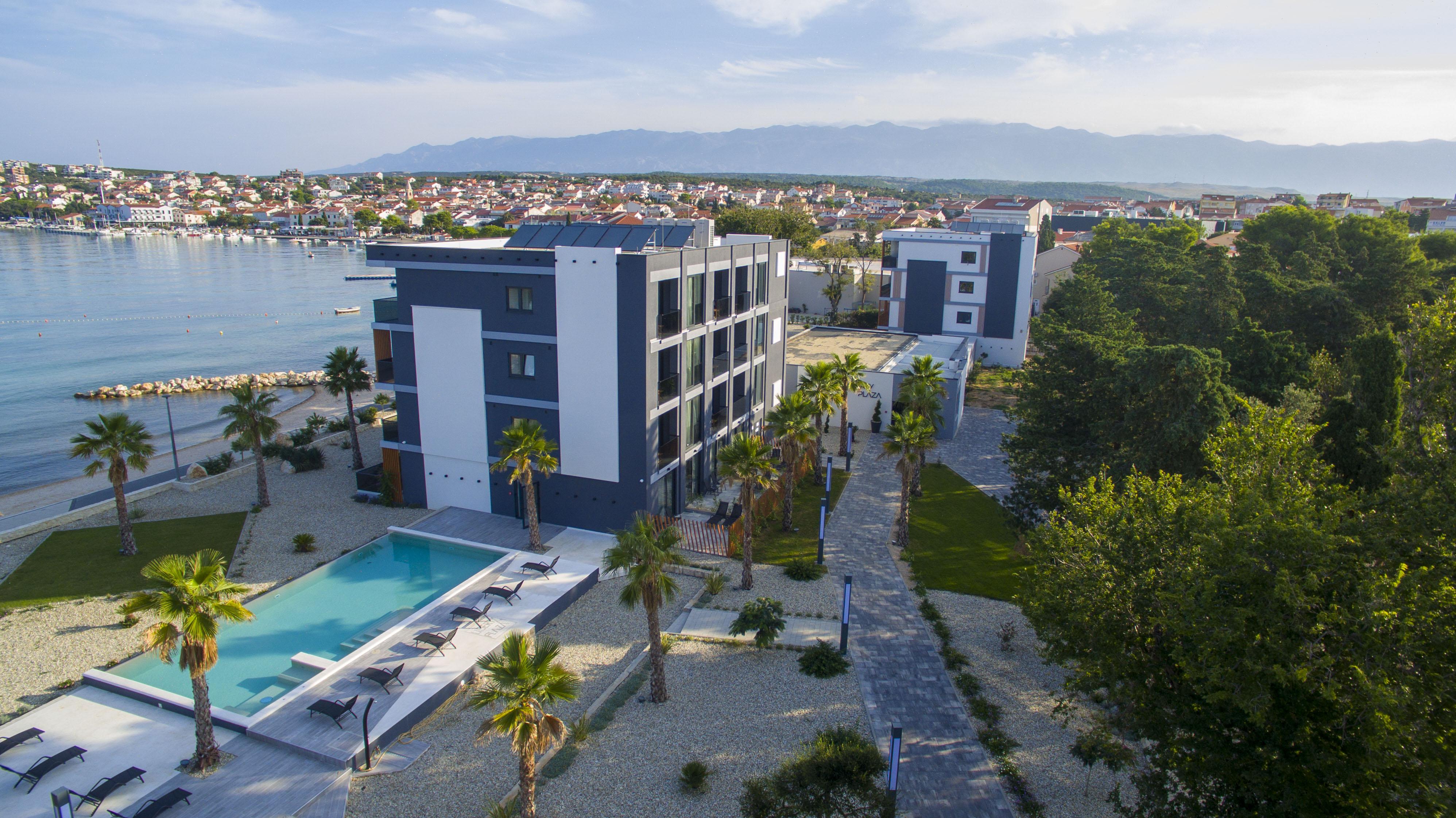 Hotel Liberty Plaza Novalja Exterior foto